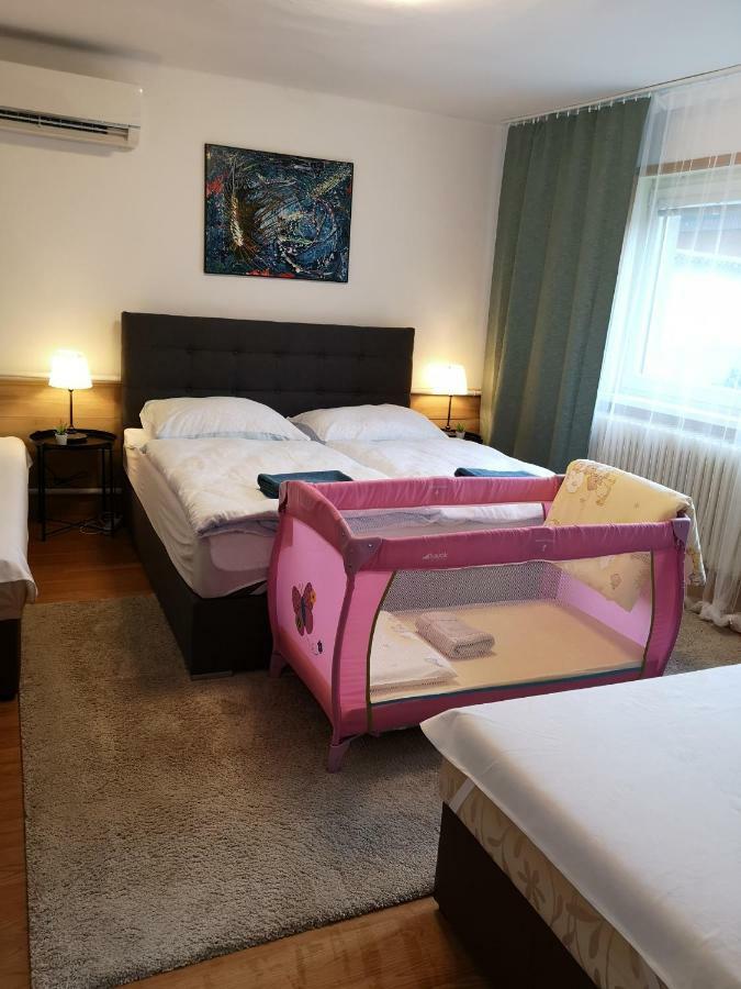 Apartmany Centro & Jacuzzi Пьештяни Экстерьер фото