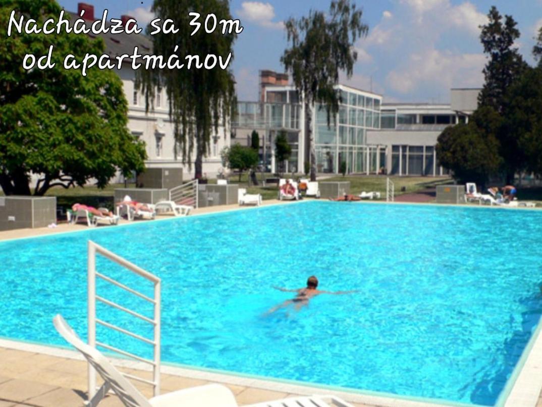 Apartmany Centro & Jacuzzi Пьештяни Экстерьер фото